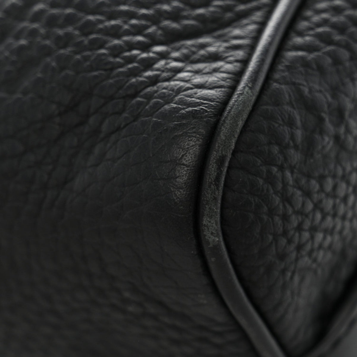 Monogram Taurillon Keepall Bandouliere 25 Black