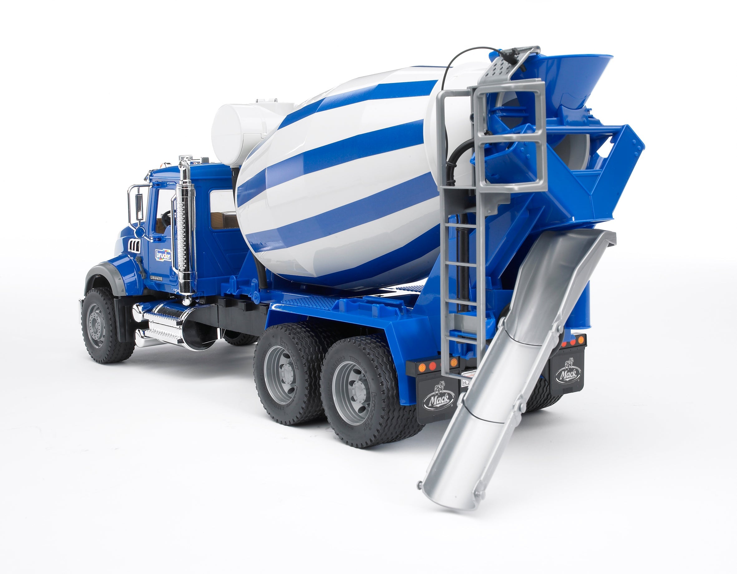 Bruder 02814 Mack Granite Concrete Mixer Truck 28.12.10