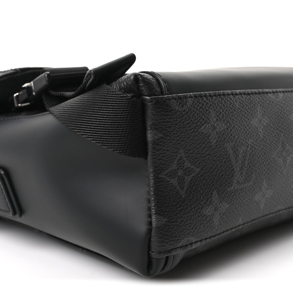 Monogram Eclipse Voyager PM Messenger