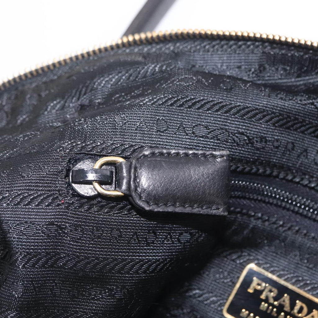 PRADA Chain Shoulder Bag Leather Black Gold Auth 209449V