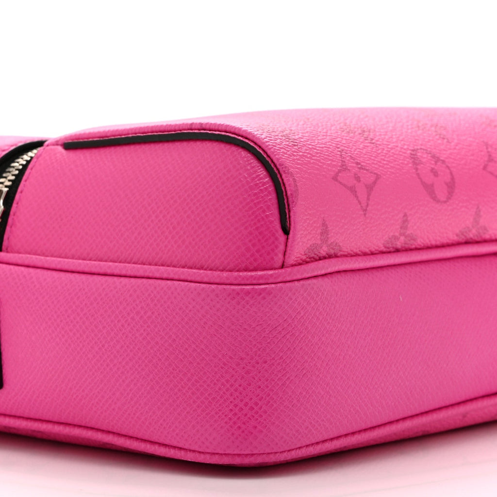 Taigarama Outdoor Messenger Fuchsia