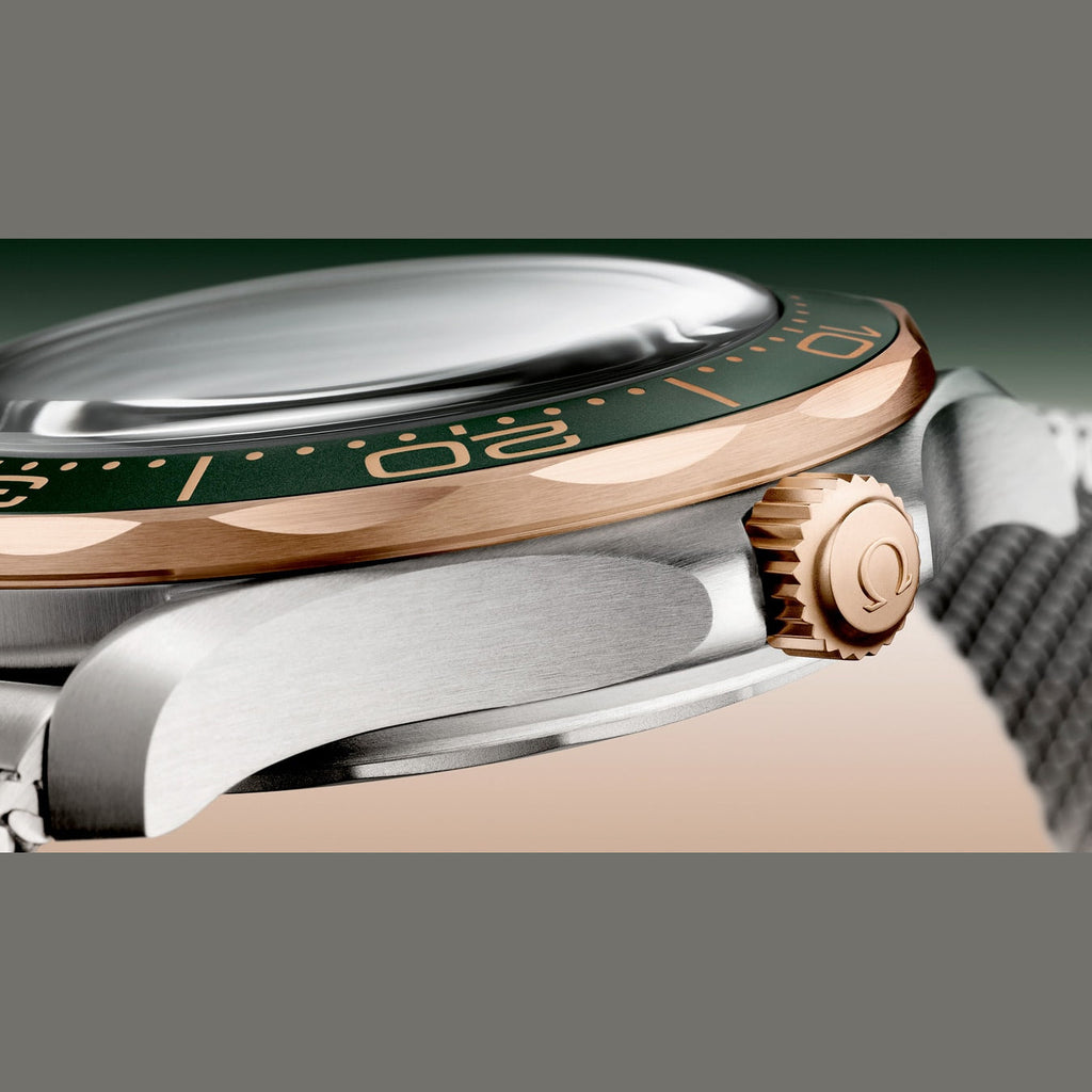 Omega 210.92.42.20.10.001 Seamaster Diver 300M Green Dial Titanium Bronze Gold on Rubber Strap