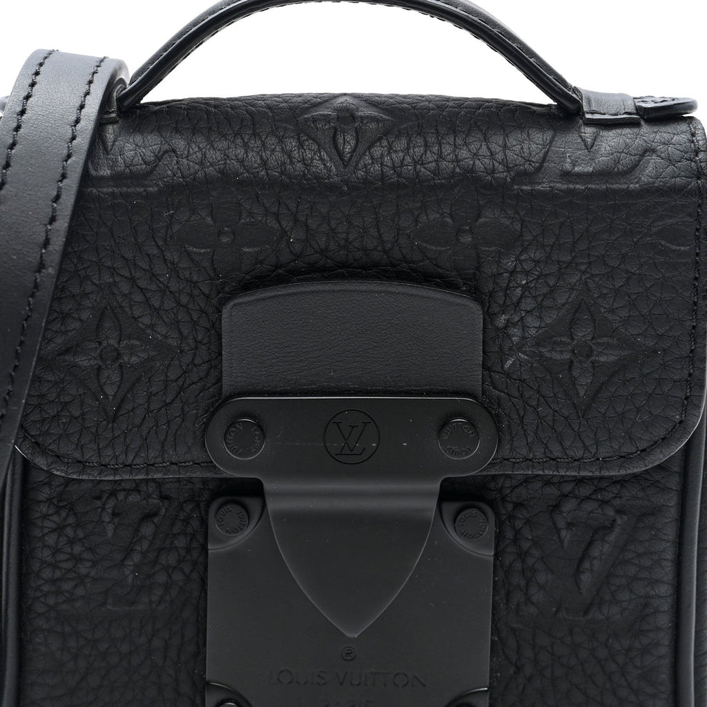 Taurillon Monogram Pico S Lock Ultra Black