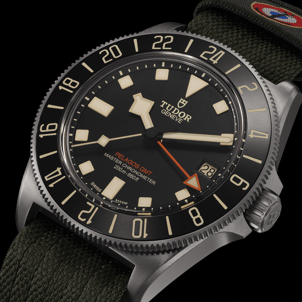 Pelagos FXD GMT Titanium 42mm - Black on Fabric Strap