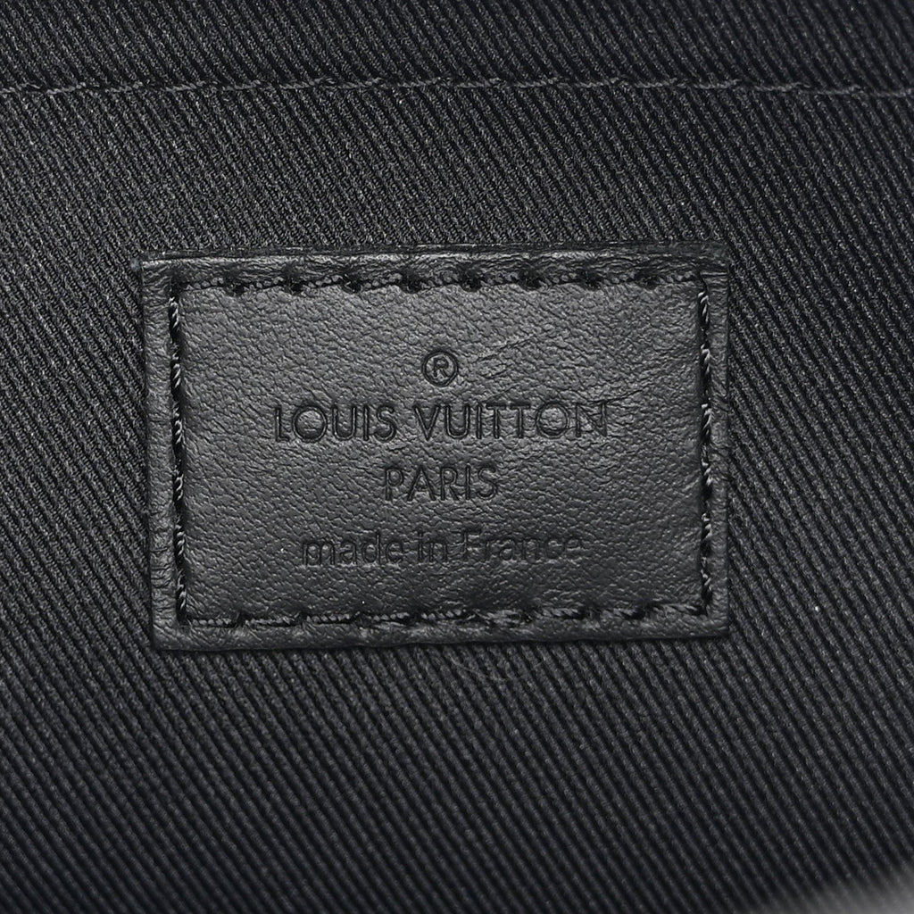Taurillon Monogram S Lock Messenger Black