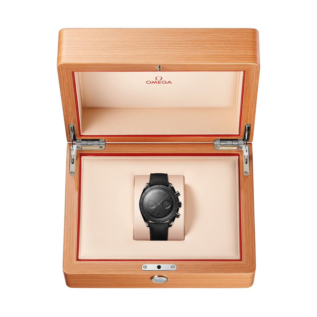 Omega 310.92.44.51.01.003 Speedmaster Dark Side Of The Moon