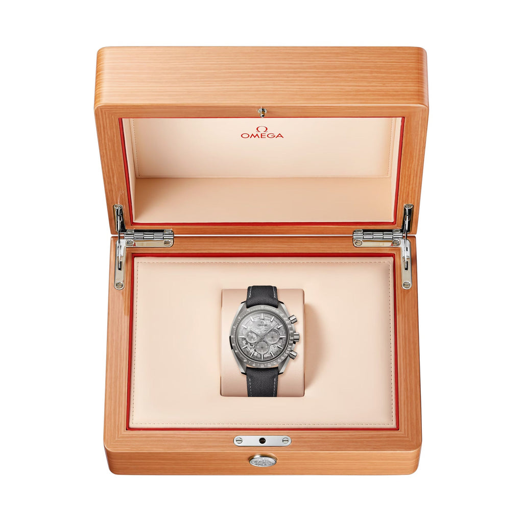 Omega 310.92.44.50.06.001 Speedmaster Grey Side Of The Moon