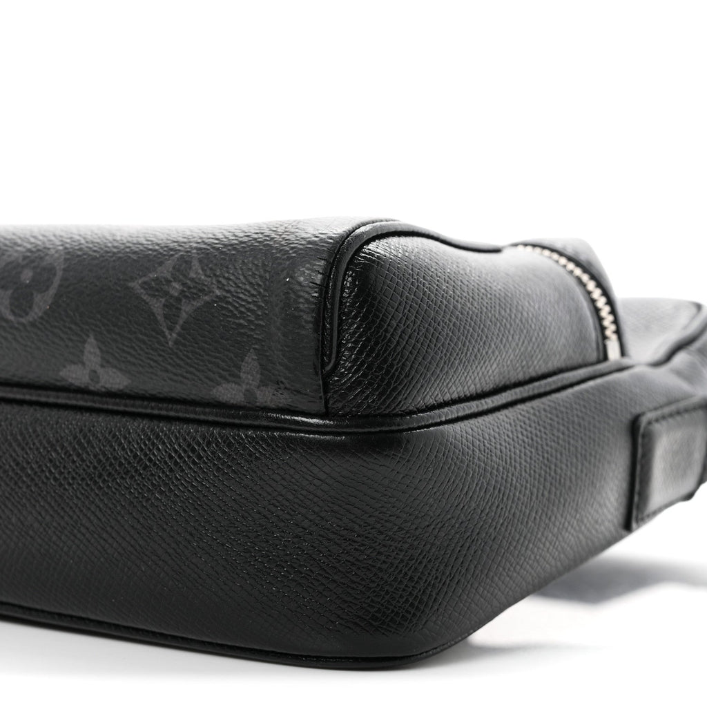 Taiga Monogram Eclipse Outdoor Messenger Black