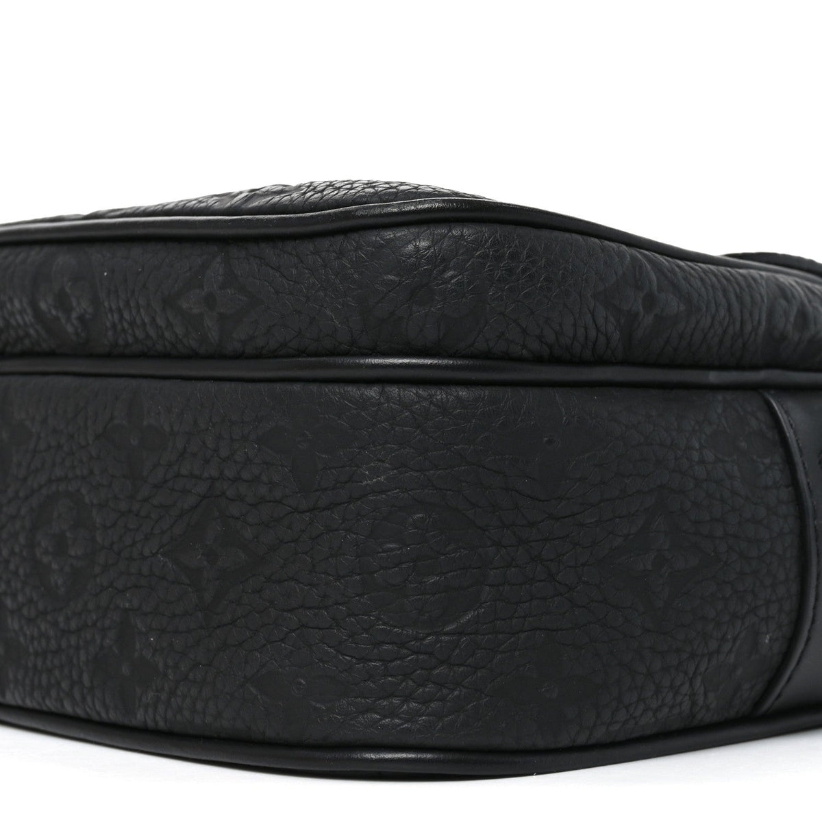 Taurillon Monogram S Lock Messenger Black