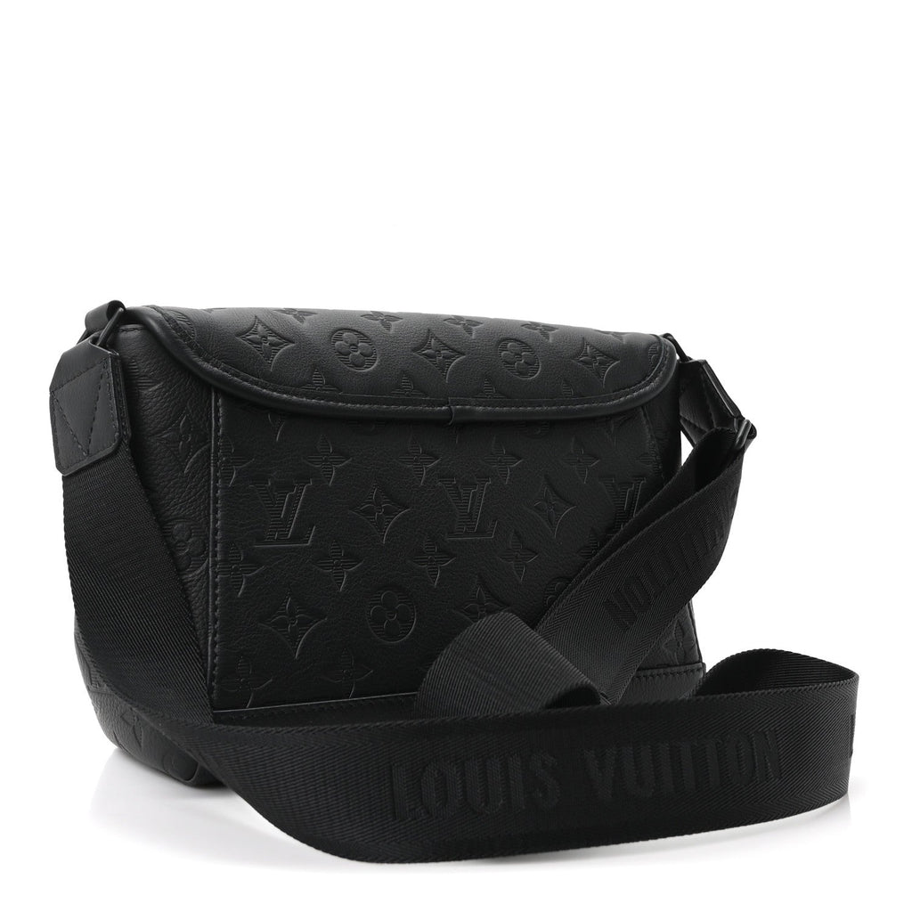 Calfskin Monogram Shadow Pulse Messenger  Black