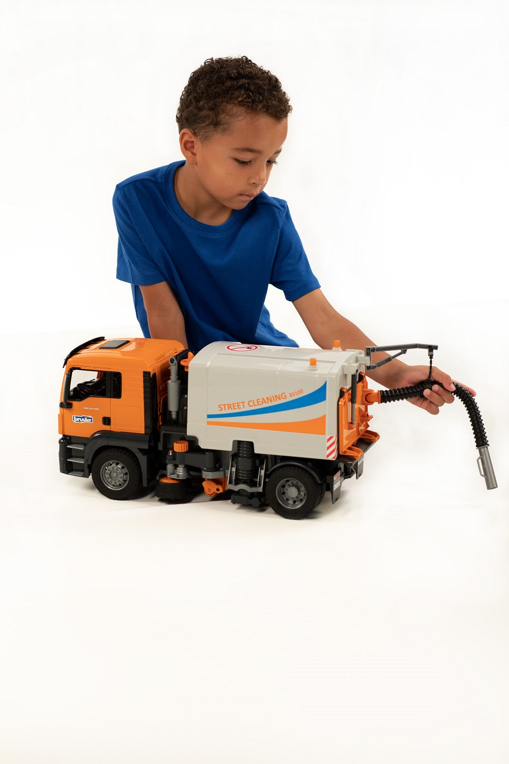Bruder 03780 Man TGS Street Sweeper Truck 20.12.8
