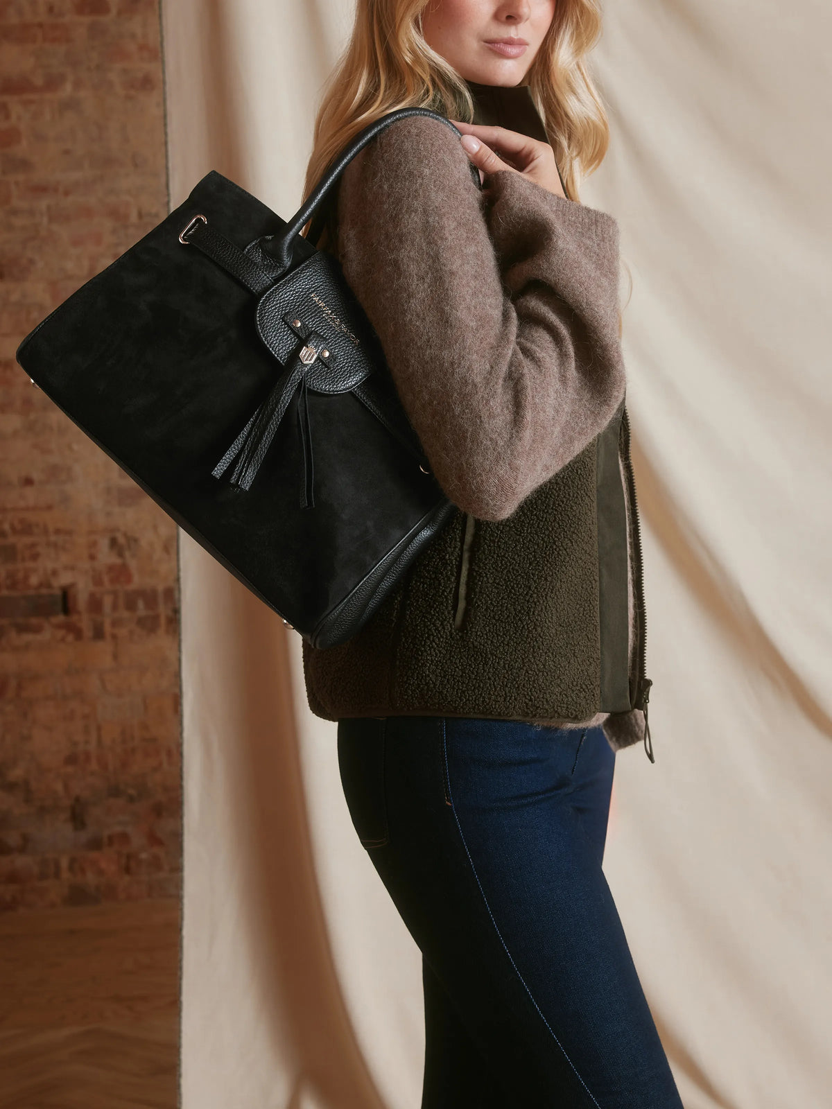 Windsor Handbag - Black