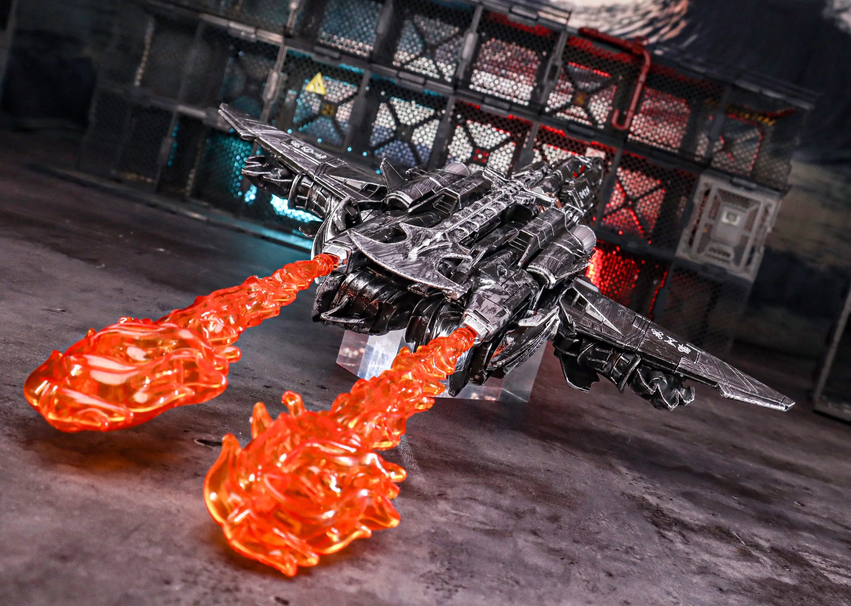 Wei Jiang MW-001 Aircraft Power Enlarged Version Transforming Robot Movie 5 Villain Model Toy With A Height Of 30cm