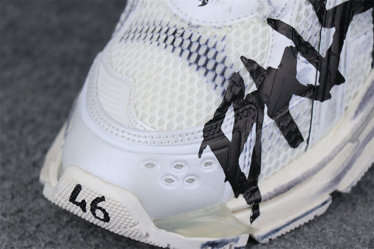 Balenciaga Wmns Runner Sneaker 'Graffiti - White Black'