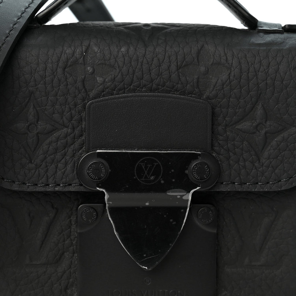 Taurillon Monogram Pico S Lock Ultra Black