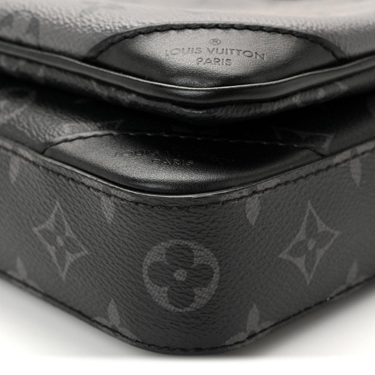 Reverse Monogram Eclipse Trio Messenger