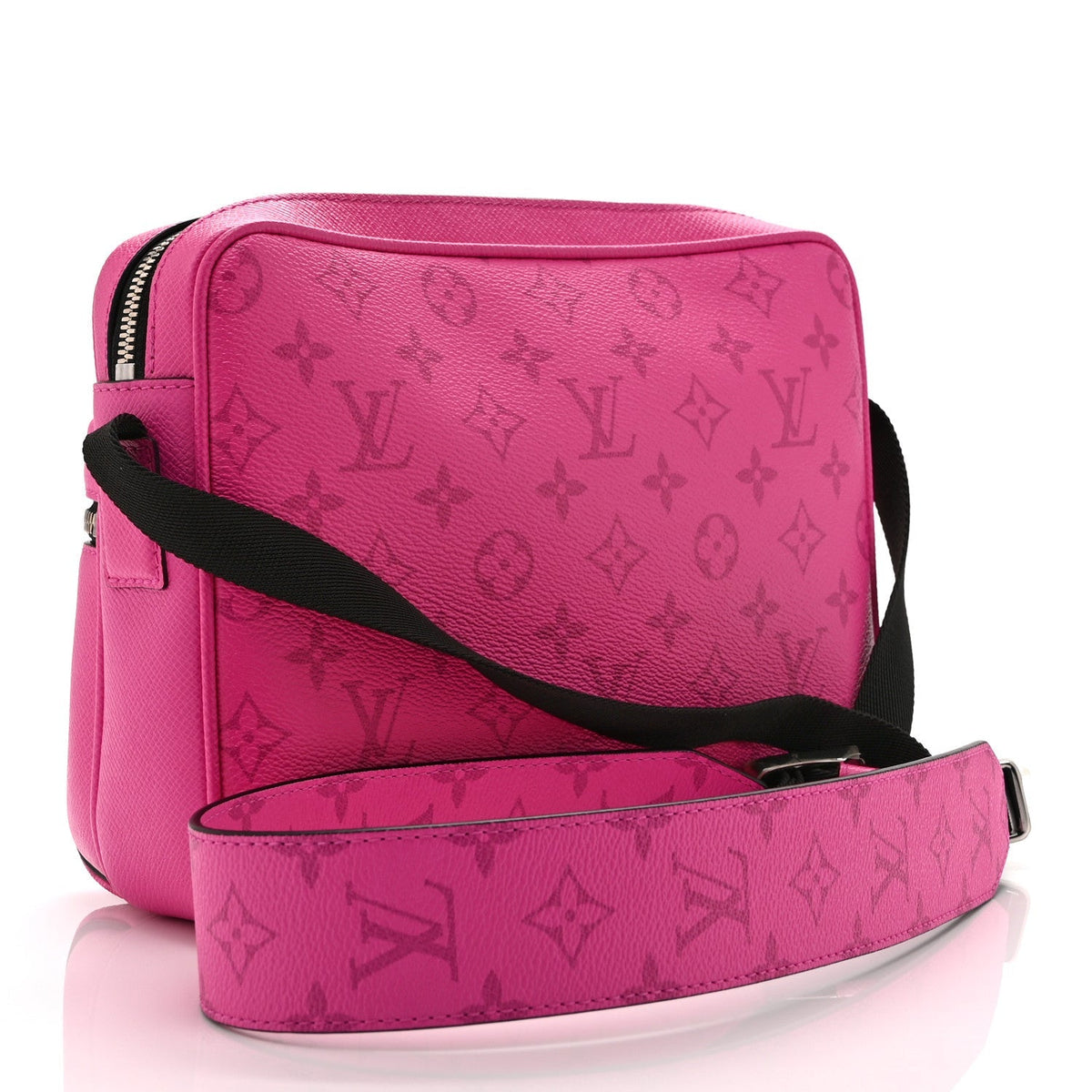 Taigarama Outdoor Messenger Fuchsia