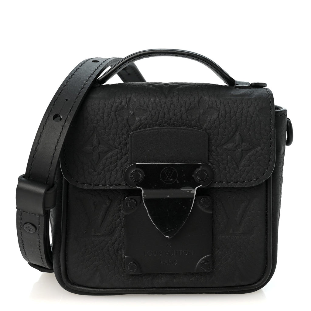 Taurillon Monogram Pico S Lock Ultra Black