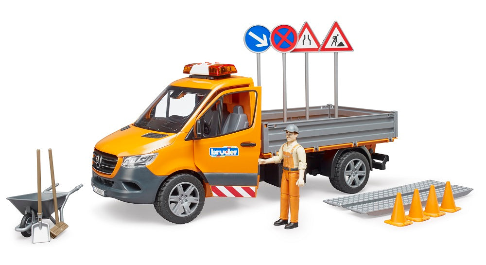 Bruder 02677 Mercedes-Benz Sprinter Municipal with Light & Sound Module, Driver and Accessories 20.12.8