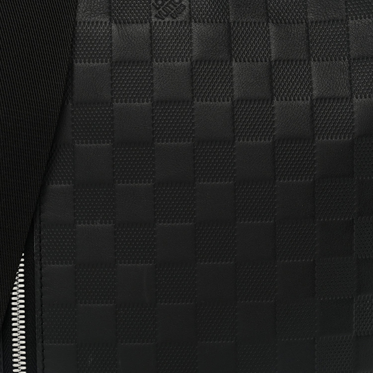 Damier Infini Discovery Messenger BB Onyx