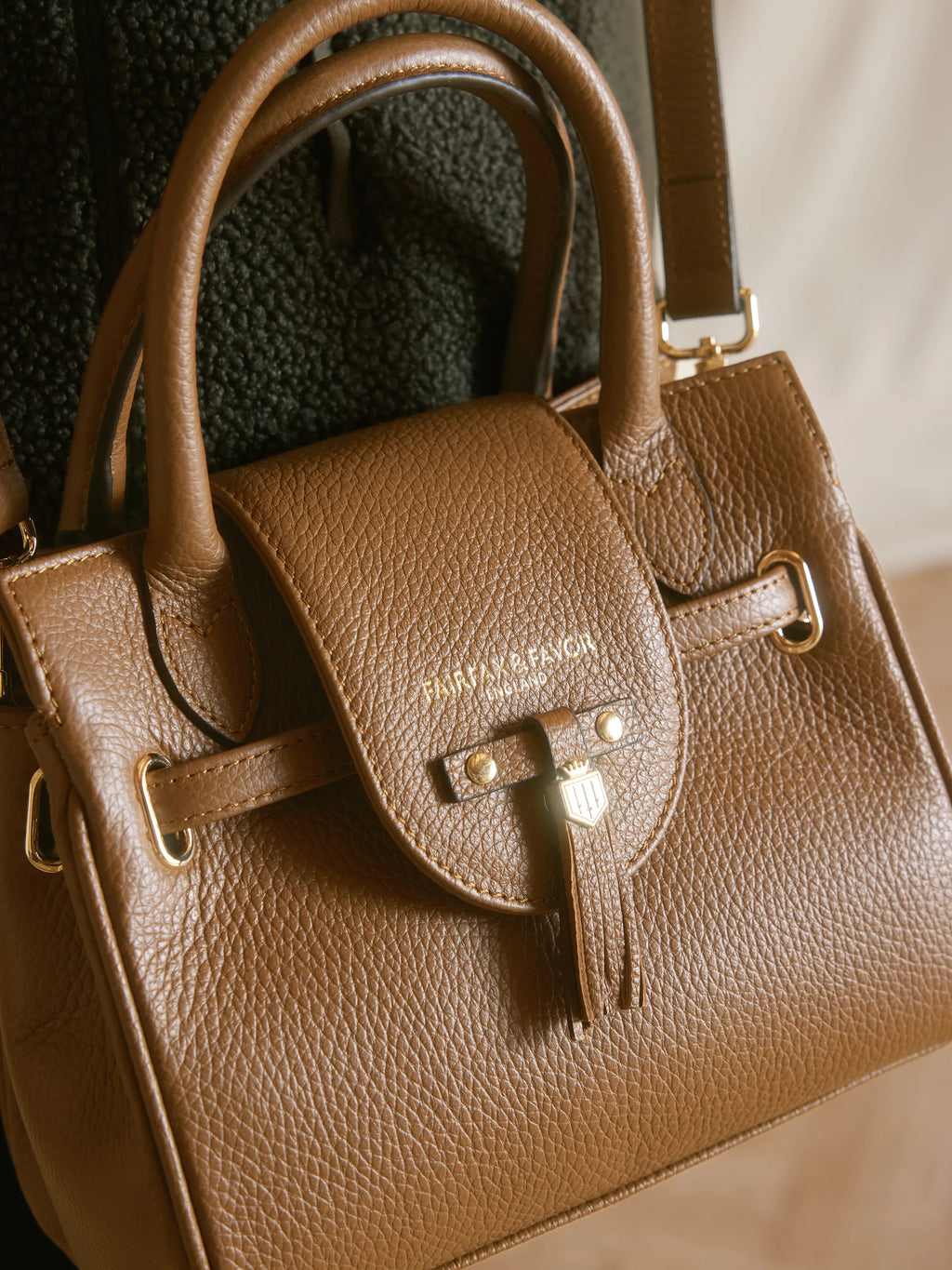 Mini Windsor Handbag - Pebbled Tan Leather