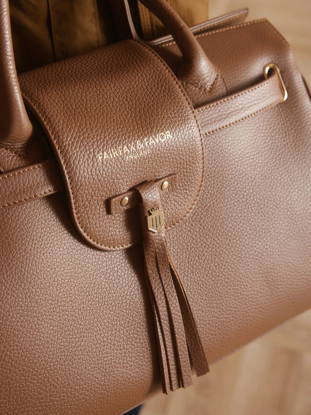 Windsor Handbag - Tan Pebbled Leather